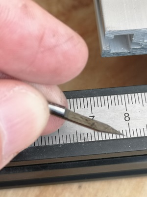 rotating engaving knife tool