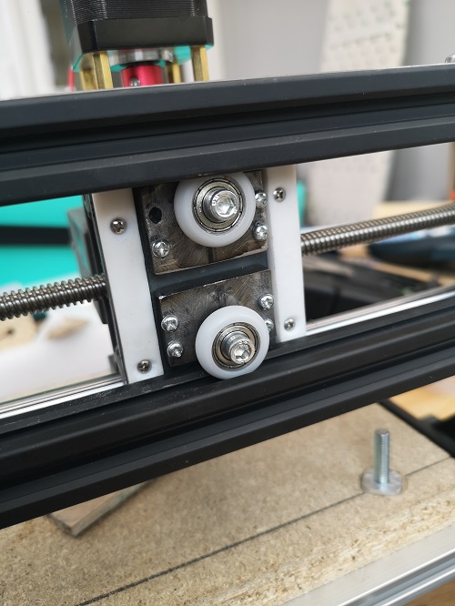 x/y axis bracing runner wheels